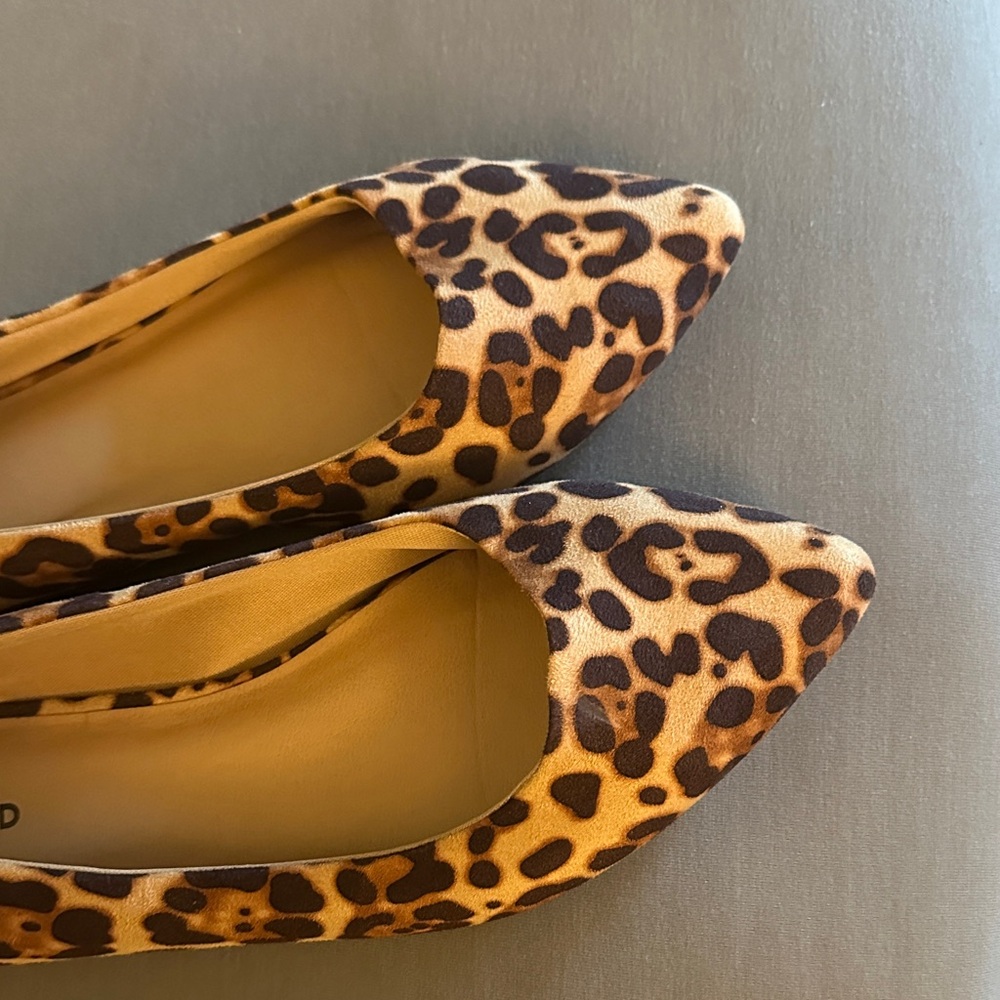 torrid Leopard Print Pointed-Toe Flats - Tan/Black - Picture 6 of 6